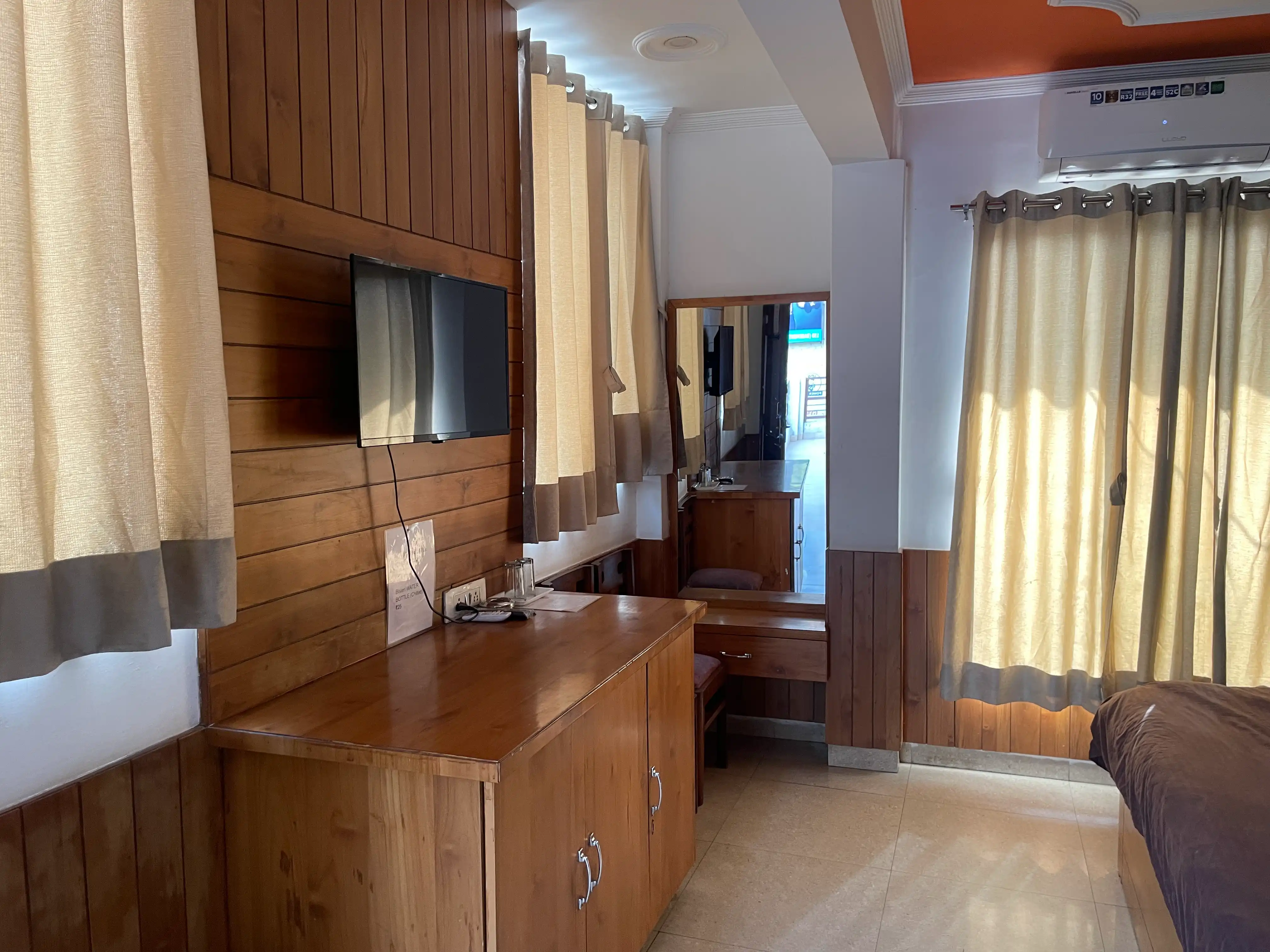 Room R4
